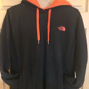 Woman’s TNF sweatshirt